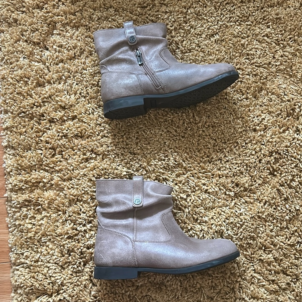 Birkenstock tan short boots, size 7.5